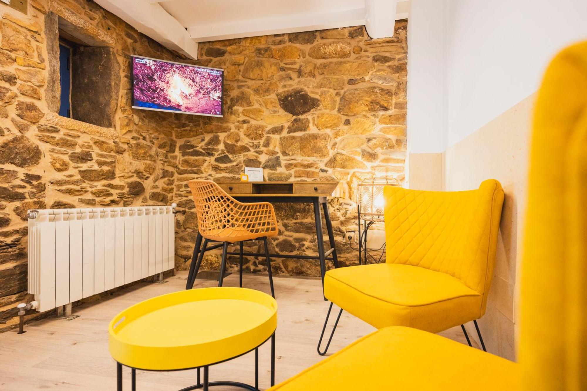Casa De Amancio * Lavacolla